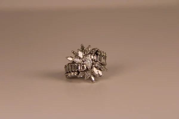 105 10076 Fancy Estate Ring 4.08 Tdw