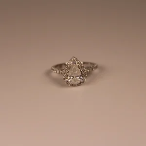 110 10114 Pear Halo Dia Ring