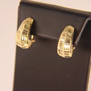 240 10004 Lever Back Gold Earrings
