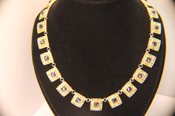400 10000 Amethyst Squares